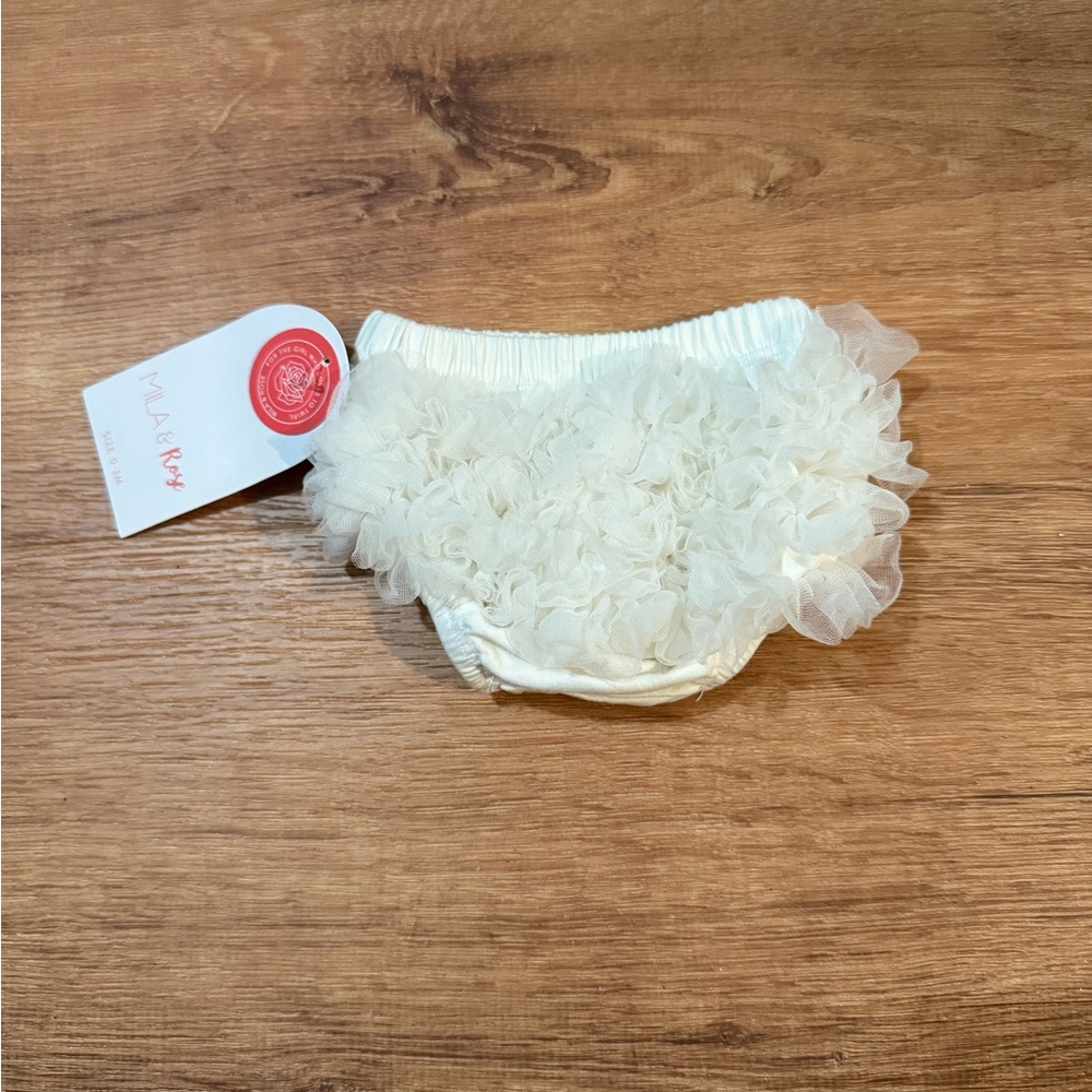 Cream Ruffle Bloomers - Picture 2 of 3